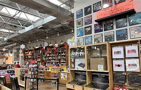 Best seller in children's jobs & careers reference books. Half Price Books - HPB Flagship - Dallas, TX