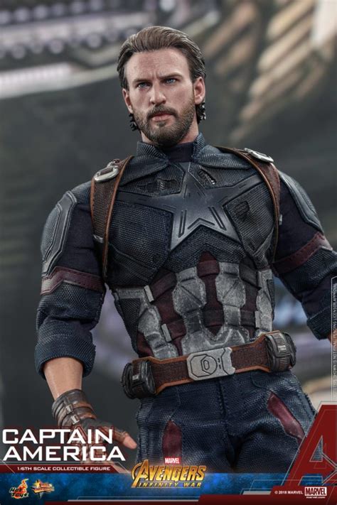 In a symbolic move during his battle with tony stark, steve rogers gives up his shield at the. Hot Toys reveals its Captain America Movie Masterpiece ...