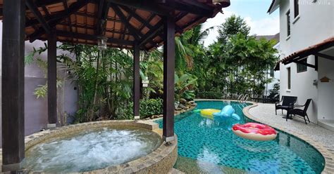 Erney guesthouse balok kuantan kadar sewaan : Villa With Private Pool Penang © LetsGoHoliday.my