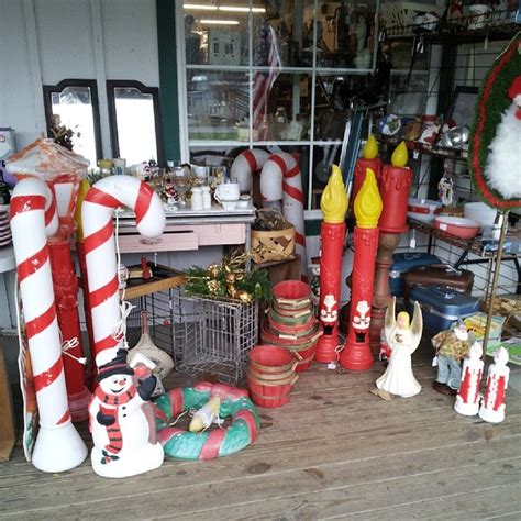 We've got a large selection of beautiful yard decorations and lawn ornaments in decor styles like farmhouse, modern, classic and more to fit. The 30 Best Ideas for Menards Outdoor Christmas Decorations - Home Inspiration and Ideas | DIY ...