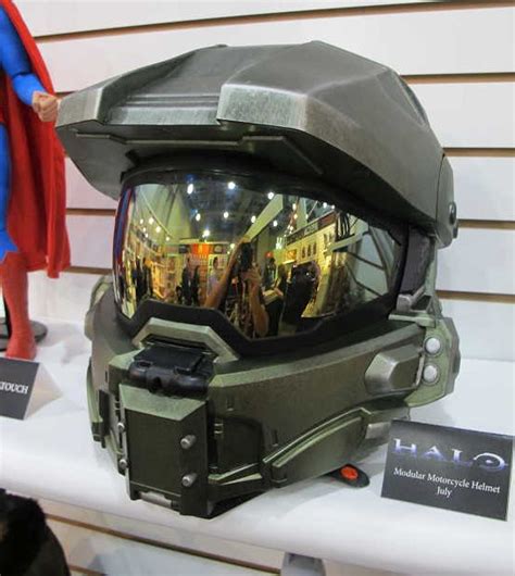 Halo Master Chief Motorcycle Helmet Up For Order Toy Fair 2015 Halo