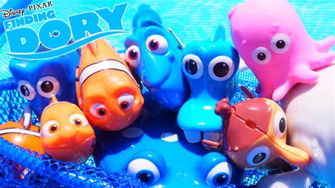 FINDING DORY SWIMMING FISH TOYS IN THE POOL OR TUB NEMO MARLIN MR RAY ...