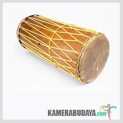 Gendang tabuik merupakan alat musik yang mempunyai nada jelas karena pemakaiannya. Inilah 8 Alat Musik Tradisional Dari Bengkulu - Kamera Budaya