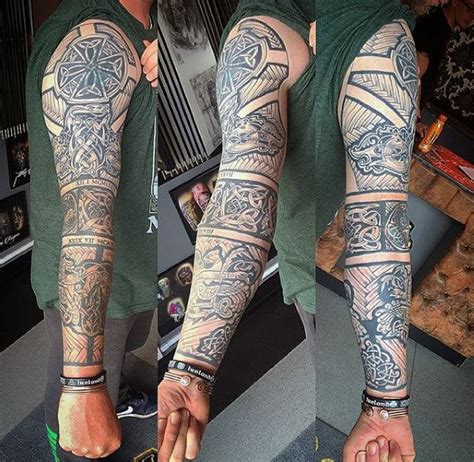 Top 43 Celtic Sleeve Tattoo Ideas 2021 Inspiration Guide Celtic Sleeve Tattoos Full