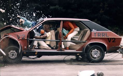 Although you're probably worse off getting into an accident at a high speed, a crash at speeds lower than 30 mph without a seatbelt can still cause life altering injuries. Test your knowledge: When was wearing a seatbelt made ...