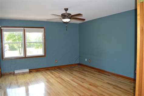 Bed assist rails, handles or poles are portable, removable devices that are securely attached to the bed or near the bed of someone who needs extra balance and stability in the bedroom. GORGEOUS 5 BEDROOM, 2.5 BATH HOME WITH MASSIVE POLE BARN ...