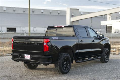 2020 Chevy Silverado Trail Boss Midnight Edition Review