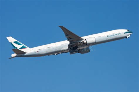 Cathay Pacific Airways Boeing 777 300er B Kqd Passenger Plane Departure