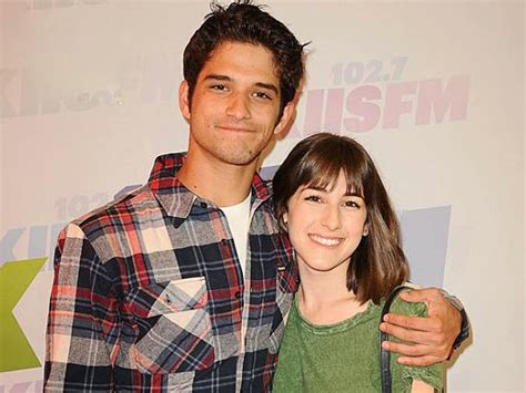 teen wolf hottie tyler posey to get married lifestyle images