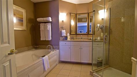 Portland Harbor Hotel With Jetted Soaking Tubs Jacuzzi Suites Are Perfect For Winding Down