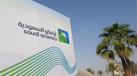 شركة ارامكو هي شركة بترول عالمية تمتلكها الحكومة السعودية ، ويعتمد عملها على التنقيب ، والانتاج والتكرير ، والشحن الدولي ، وتأتي في مقدمة شركات العالم المنتجة للزيت الخام. تعرف على السعر النهائي المتوقع للسهم في اكتتاب «أرامكو»