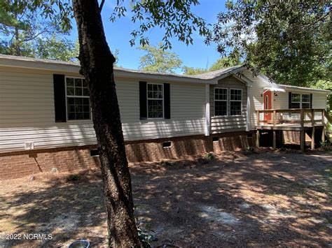 0.9 acres in Pender County, North Carolina