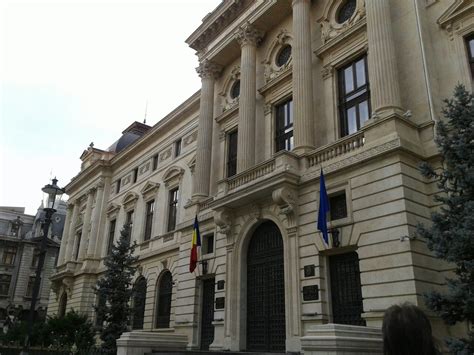 Citeste acum toate articole despre nationala romaniei pe digi24.ro. Banca Nationala al Romaniei! | Landmarks, Building, Louvre