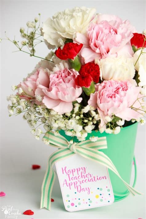 Teachers play an important role in shaping our future. Beautiful DIY Gift Idea for Valentine's Day, Teacher ...