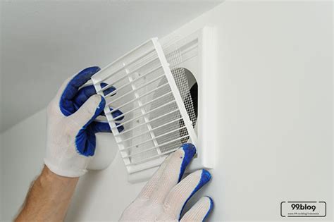 Jenis ventilasi seperti ini biasanya diletakkan pada rumah dengan atap miring atau atap yang ventilasi ini sangat memanfaatkan bentuk alami bamboo berupa bagian tengah yang bolong. kenali macam ventilasi rumah Archives - ARSITEK INDO ...