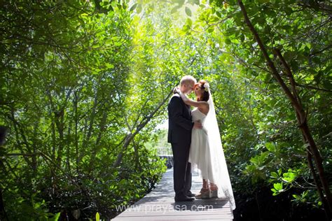 Prewedding syar'i outdoor, prewedding islami yang menarik & tanpa bersentuhan. Lokasi Foto Pre-wedding Yang Indah Di Bali - Blog Unik