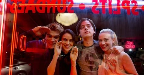 Recap ‘riverdale Season 1 Because The Small Town Drama Will Get Even