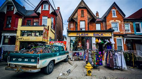 Kensington Market — All Information With Photos And Reviews Planet Of