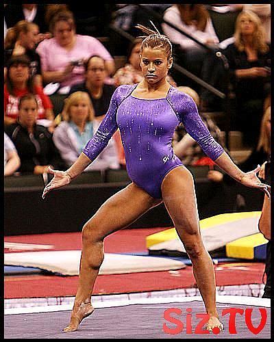 Alicia Sacramone Alicia Sacramone Gymnastics Floor Exercise