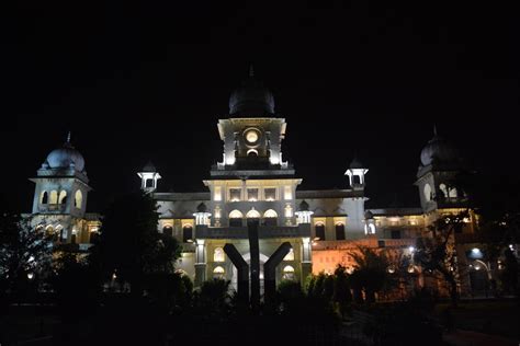 University Of Lucknow About The University