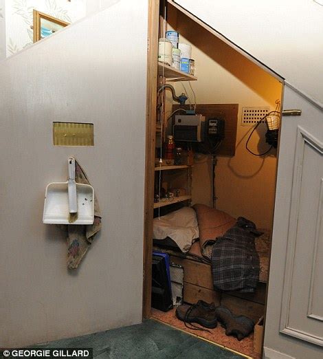 May be you have a big or a small house. Harry Potter's Daniel Radcliffe's West London childhood ...