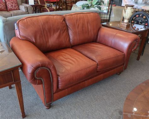 Broyhill Leather Loveseat New England Home Furniture Consignment