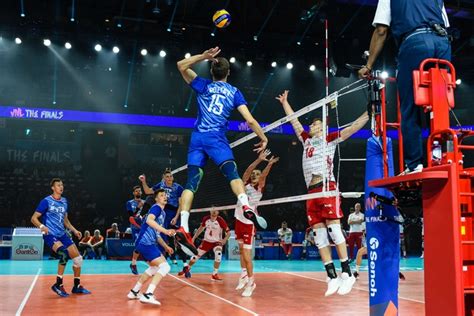 A milli bayan voleybol takımı'nın, ilki 1949 yılında yapılan avrupa şampiyonası'nda, biri gümüş diğeri bronz olmak üzere iki madalyası bulunuyor. 2019 Avrupa Erkekler Voleybol Şampiyonası'nda ilk maçında ...