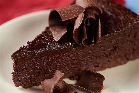 Candied cacao nibs are a tasty treat, combining the cacao with sugar, water, corn syrup, and butter, or you can use the cacao powder to make a smoothie, a chocolate shake, and a delicious chocolate bar. The Chocolate Lover's Guide to Baking With Cocoa Powder ...