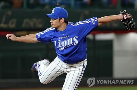 오승환 선수가 삼성 라이온즈의 투수로 한국에서 활동하던 시절. 삼성 오승환 연봉 3억8천만원 계약 | 연합뉴스