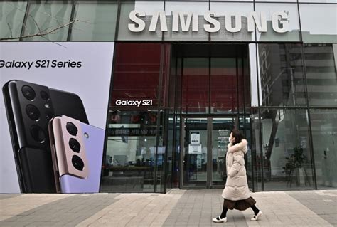 Samsung Electronics Lg Forecast 40 Leaps In Q1 Operating Profits