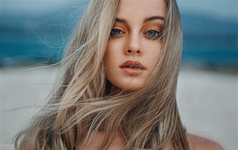 Download Depth Of Field Blonde Blue Eyes Model Woman Face Hd Wallpaper