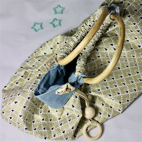 70 résultats pour 'sac doré'. Petit sac doré anses en bois - Mimousk