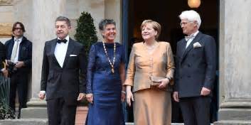 Für ihren auftritt erhielt sie den ersten applaus des abends. Bayreuther Festspiele 2017: Kanzlerin Angela Merkel kommt ...