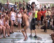 Amateur Nude Contest At This Years Nudes A Poppin Festival In Indiana