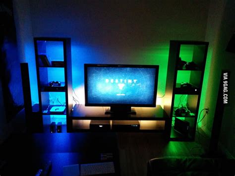 The setup isn't that important! My PS4 / XboxOne Gaming Setup - 9GAG