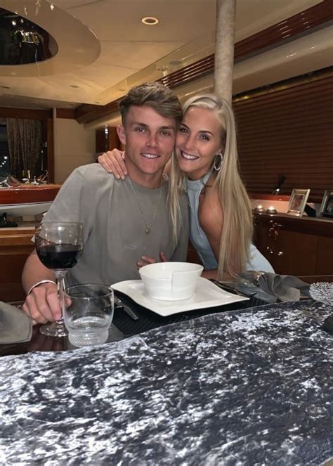 Sam curran lifestyle,income,net worth,age,family,biography hi ! Sam Curran Height, Weight, Age, Girlfriend, Family, Facts ...