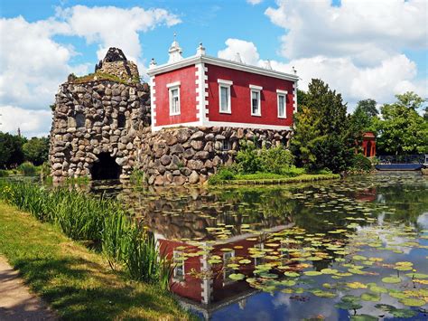 Gartenhaus anstrich gartenhaus bauplan gartenhaus aus kunststoff gartenhaus 5x6m gartenhaus 4x4 meter gartenhaus baugenehmigung nrw 2019 gartenhaus australien. Gartenreich Dessau-Wörlitz mit dem herausragenden Schloss ...