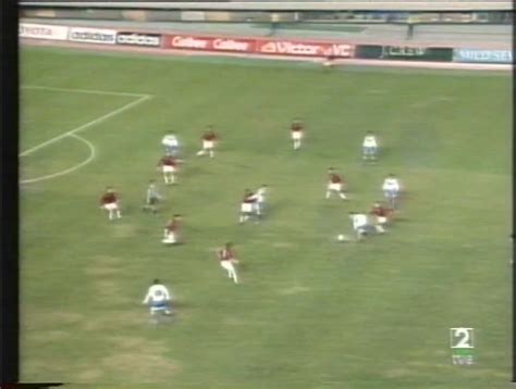 Football 24/7 sul tuo computer o sul tuo cellulare. Copa Intercontinental 1994 - Final - AC Milán Vs. Vélez ...