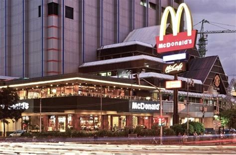 14m tea garden restaurant 14m mcd sri petaling 17m volt styling house 18m mc donalds sri petaling 18m d'croissant. Dibuka Pertama Kali Tahun 1991, McDonald's Sarinah Tutup ...