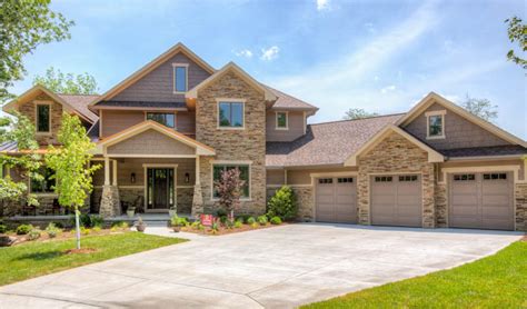 Central iowa home builders building custom homes in iowa from starter to dream homes. The Best Custom Home Builders in Iowa Before & After Photos