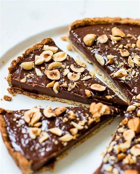 Phyllo or filo pastry is delicious, crispy, and paper thin. Chocolate Hazelnut Tart by shiran_dickman | Quick & Easy Recipe | The Feedfeed | Recipe ...