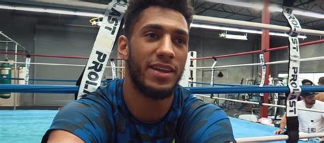 Roberto cammarelle (born 22 march 1980) is an italian boxer, best known for winning the world amateur boxing championships in 2007 (chicago) and 2009 (milan) as a super heavyweight and a gold medal at the 2008 olympic games in beijing. Tony Yoka vs. Alexander Dimitrenko on July 13 in France ⋆ ...