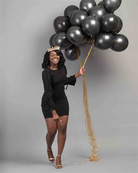 Pin By Venice Louis On Popping Outfits 21st Birthday Photoshoot