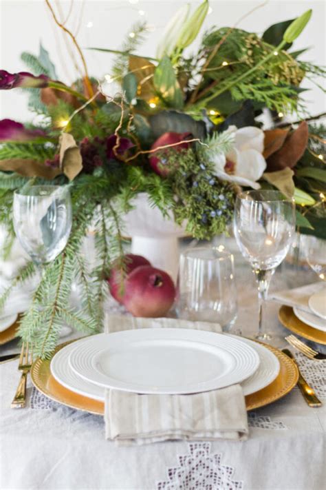 55 Christmas Tablescape Ideas for 2023 | Images & Design Tips