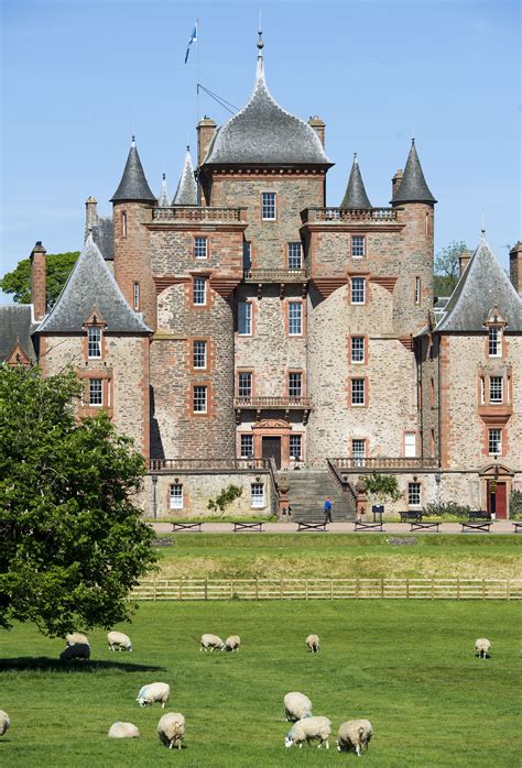 Castle Mansion Castle Ruins Medieval Castle Castle Homes Scotland