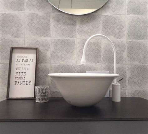 Betonepoque dekorfliser kan brukes både på gulv og vegg, i private boliger og offentlige arealer. De 30 beste bildene om Historiske fliser, marrakech på ...