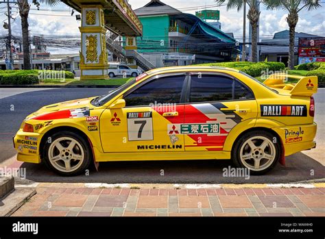 Mitsubishi Lancer Yellow Car Race Prepared Modified Sports Saloon