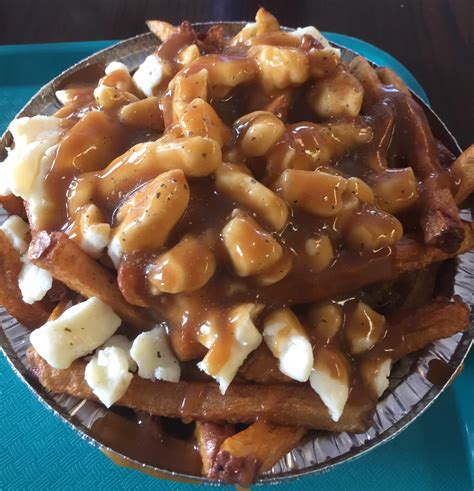 I Ate Delicious Authentic Canadian Poutine Recipes Food Cooking