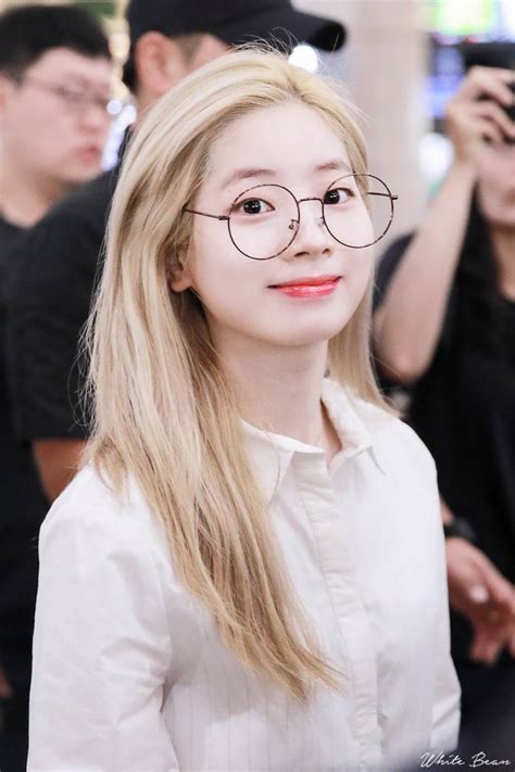 Jihyo, nayeon, jeongyeon, momo, sana dahyun stage name: 트와이스 다현 - 베픽 라이브스코어