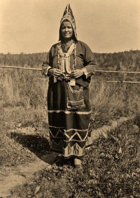Mikmaq Woman 1930 Indigenous Americans Native American Women